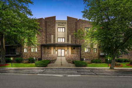 7100 W 95th St Unit 312, Oak Lawn, Illinois 60453, Estados Unidos
