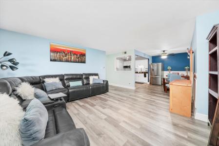 7100 W 95th St Unit 312, Oak Lawn, Illinois 60453, Estados Unidos