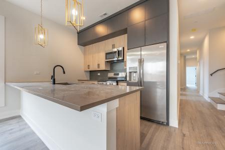 4021 N Keystone Avenue , 3N, Chicago, イリノイ 60641, アメリカ合衆国