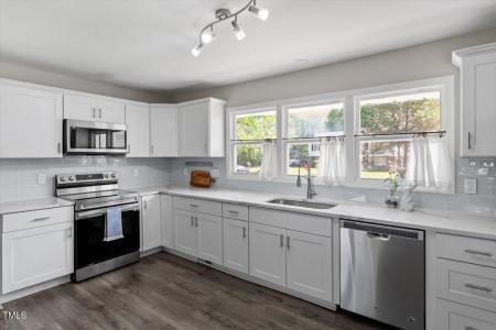 3713 Arrowwood Drive, Raleigh, צפון קרוליינה 27604, ארצות הברית של אמריקה 