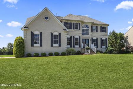 20 Courtney Court, Freehold, NJ 07728, USA