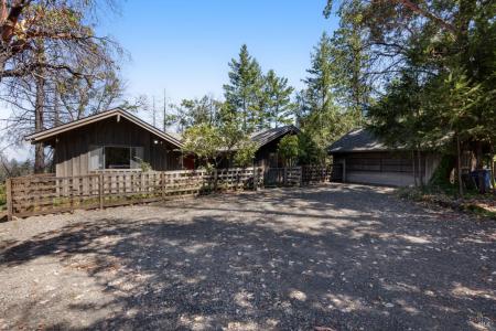3880 Spring Mountain Rd, St. Helena, カリフォルニア 94574, アメリカ合衆国