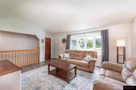 828 Hillside Court, Nicollet, Minnesota 56074, Estados Unidos