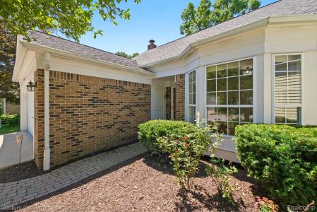 3012 Turnberry Lane, Ann Arbor, Michigan 48108, États-Unis