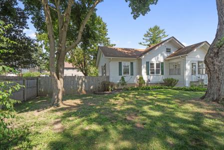 2637 Bow Street, Jackson, Michigan 49203, USA