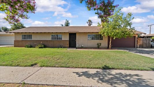 878 E Holly St, Rialto, Califórnia 92376, Estados Unidos