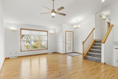 102-110 Maria Lane, Cottage Grove, Wisconsin 53527, Estados Unidos