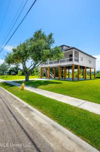 129 Markham Drive, Long Beach, Mississippi 39560