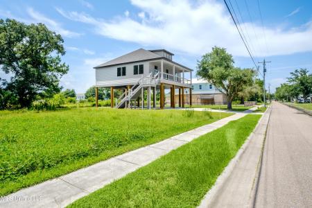129 Markham Drive, Long Beach, Mississippi 39560
