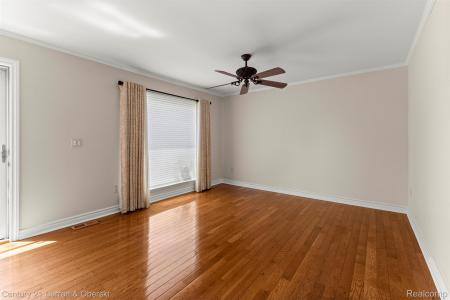 16485 Rudgate Street, Southgate, Michigan 48195, Amerika Birleşik Devletleri