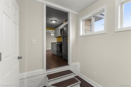 1076 Lindbergh St Street, Wyandotte, 密西根州 48192, 美國