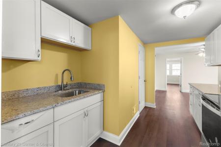 1076 Lindbergh St Street, Wyandotte, 密西根州 48192, 美國
