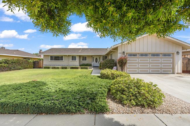 1500 Sunset Drive, Hollister, California 95023