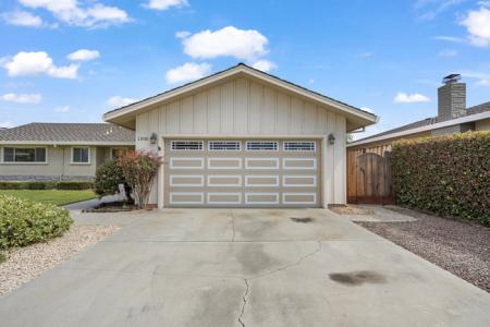 1500 Sunset Drive, Hollister, California 95023