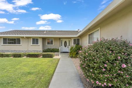 1500 Sunset Drive, Hollister, California 95023