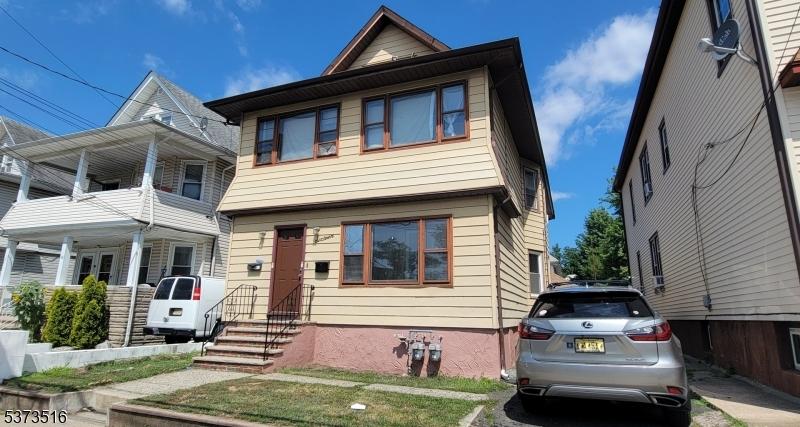 16 Van Cleve Ave #1, Clifton City, New Jersey 07011, Amerika Birleşik Devletleri