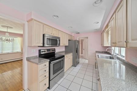 49 Windemere Rd, Braintree, Massachusetts 02184, USA