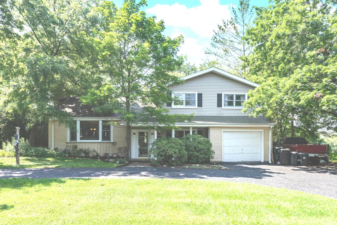2291 Shannondale Drive, Libertyville, Illinois 60048, USA