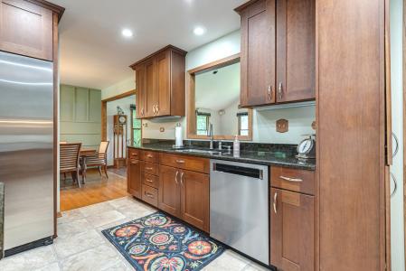 2291 Shannondale Drive, Libertyville, Illinois 60048, USA