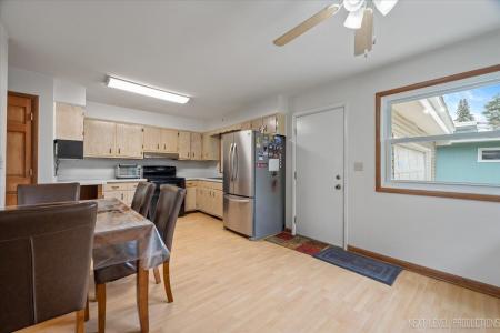 521 Iroquois Drive, Aurora, Illinois 60506, USA