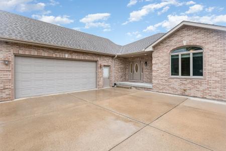 25611 S Blackberry Lane, Channahon, Illinois 60410