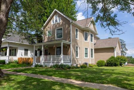 760 S Grandview Avenue, Dubuque, Iowa 52003, USA