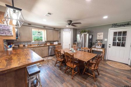 4477 FM 1448, Scroggins, Texas 75480, Estados Unidos