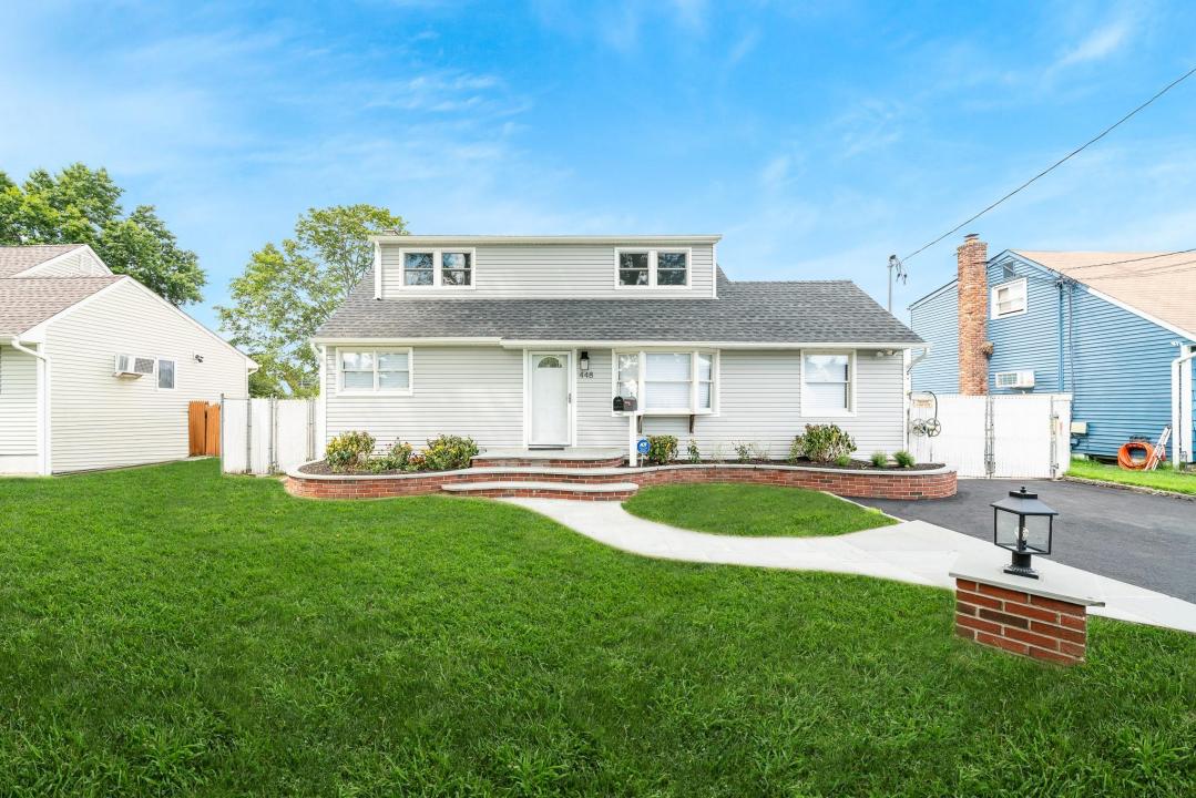 448 37th Street, Lindenhurst, New York 11757, HOA KỲ