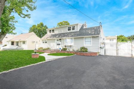 448 37th Street, Lindenhurst, New York 11757, HOA KỲ