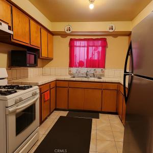 10408 Wilmington Avenue, Los Angeles, California 90002, USA