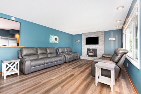 2315 Delaney Road, New Lenox, Illinois 60451, USA