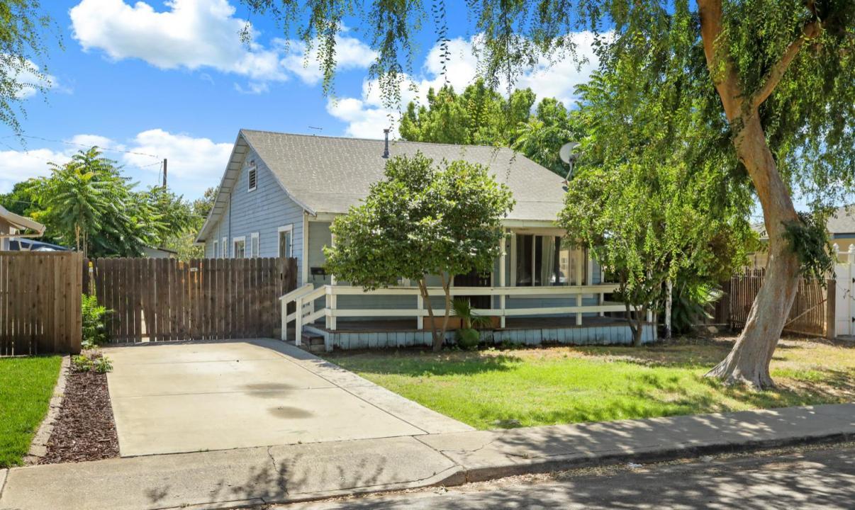 320 N Grant Avenue, Manteca, Califórnia 95336, Estados Unidos