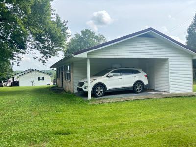 1710 South Jackson County High School Rd, McKee, Kentucky 40447