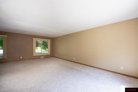 1210 Woodland Avenue, Mankato, Minnesota 56001, Stati Uniti