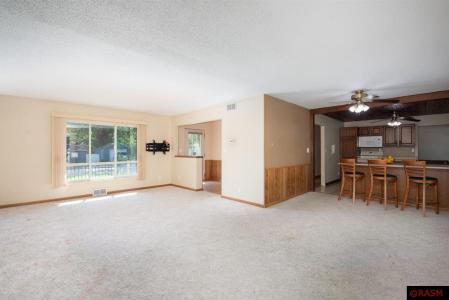 1210 Woodland Avenue, Mankato, Minnesota 56001, Stati Uniti