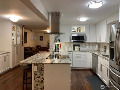 52839 Railroad Avenue, Rockport, Washington 98283, USA