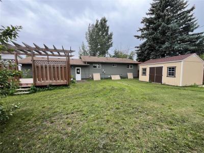 19 BROADFOOT STREET, Gladstone, Manitoba R0J 0T0, Canada