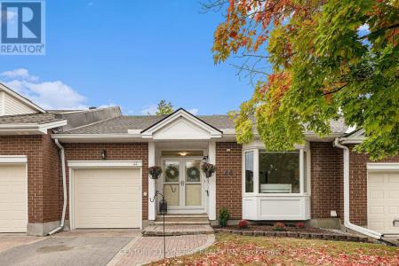 44 INNESBROOK COURT, Ottawa, 安大略省 K2S 1C7, 加拿大