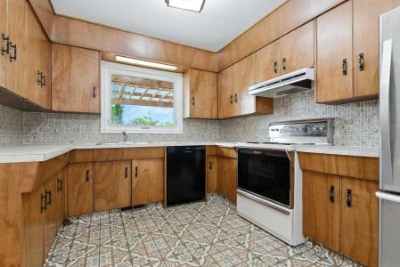16 ARB CLOSE, Red Deer, 阿爾伯塔 T4R 1E8, 加拿大
