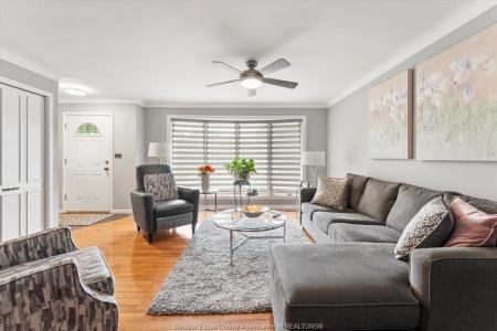 2550 DANDURAND, Windsor, Ontario N9E 2C9, Kanada
