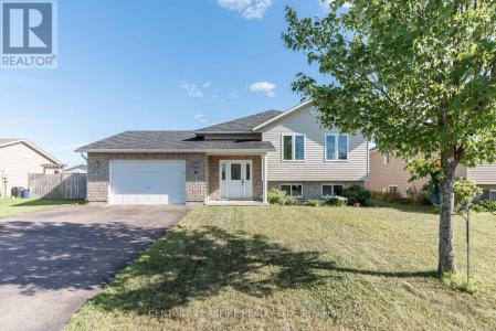 42 HIGHLAND PARK DRIVE, Petawawa, Ontario K8H 0A3, Canada