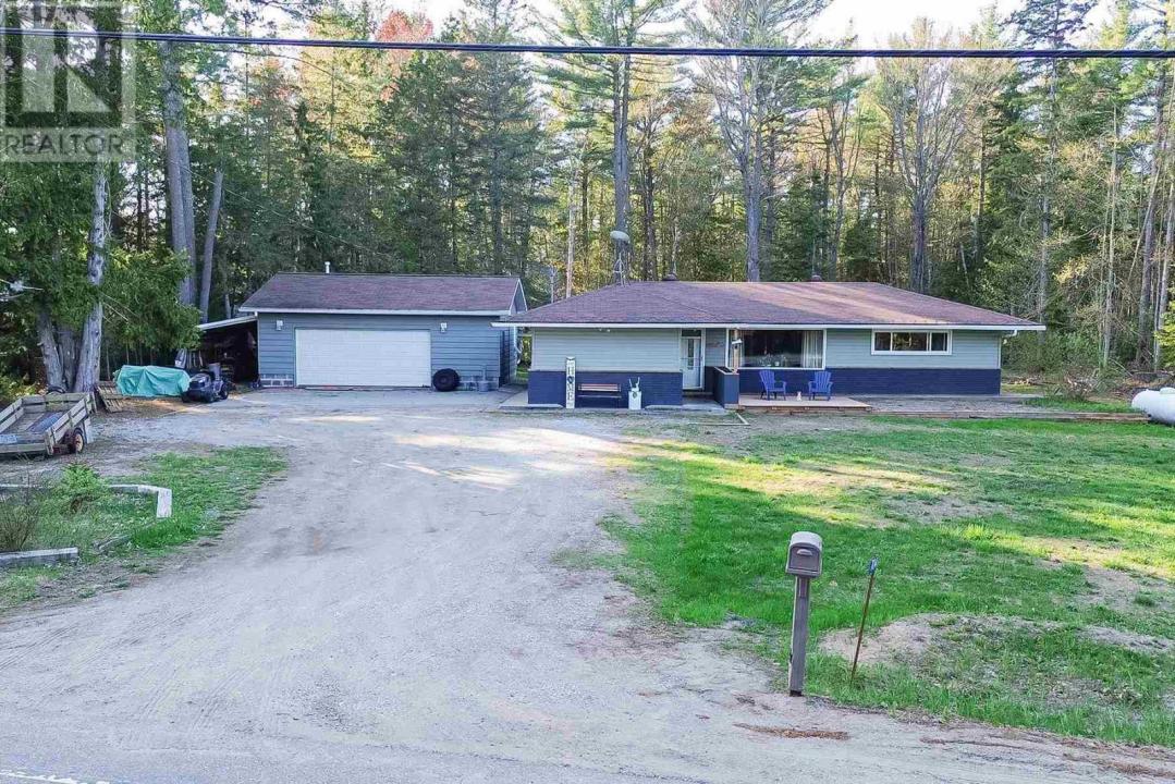 704 HIGHWAY 552 W, Goulais River, אונטריו P0S 1E0, קנדה