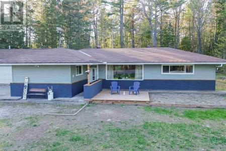 704 HIGHWAY 552 W, Goulais River, אונטריו P0S 1E0, קנדה
