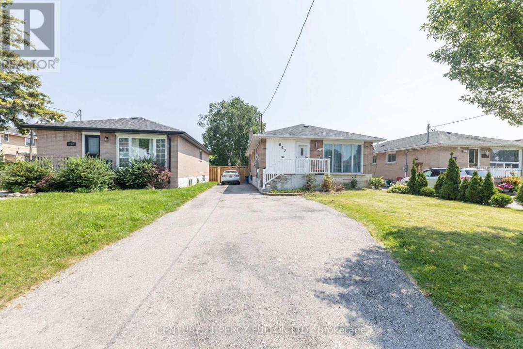 647 PERRY CRESCENT, Oshawa (vanier), أونتاريو L1J 2E4, كندا 