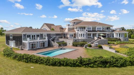 1367 MILL RIVER EAST ROAD, Mill River East, Prince Edward Island C0B 1B0, Canada