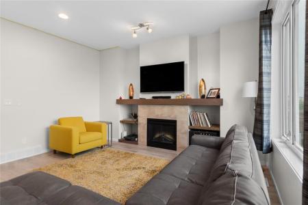 257 EL TASSI DRIVE, Winnipeg, 매니토바주 R3W 0L8, 캐나다