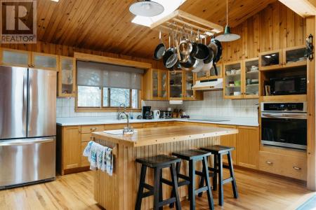401 LINDSTROM RD, Kenora, Ontario P0X 0A3, Kanada