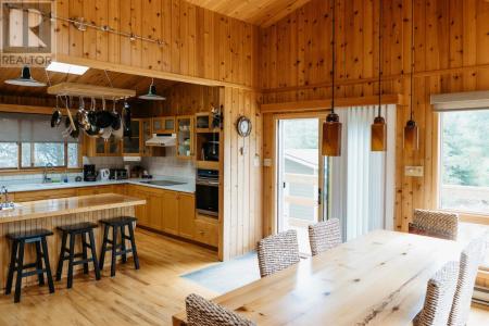 401 LINDSTROM RD, Kenora, Ontario P0X 0A3, Kanada