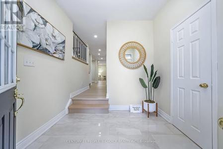 26 CHESTERMERE CRESCENT, Brampton (fletcher's Meadow), Ontario L7A 2E8, Canadá