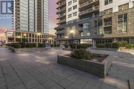 15 KINGS WHARF PLACE, Dartmouth, Nova Scotia B2Y 0C1, Canada